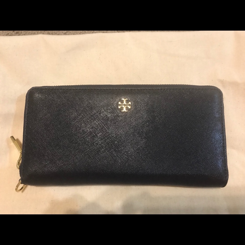 Tory Burch Emerson style wallet